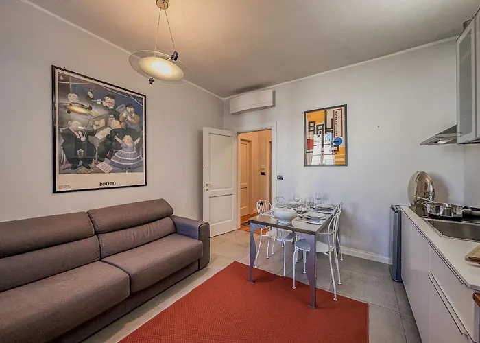 Suite Nobile Torino - Centro Storico E Garage *