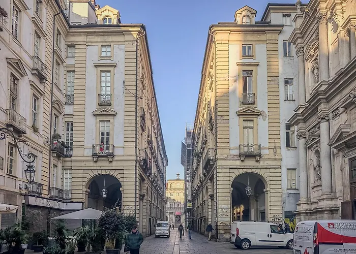 Suite Nobile Torino - Centro Storico E Garage 아파트 *